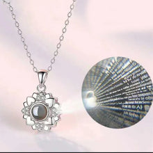 Load image into Gallery viewer, -COLGANTE 100 IDIOMAS TE AMO
