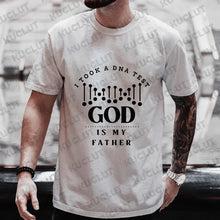 Cargar imagen en el visor de la galería, -CAMISETA DIOS ES MI PADRE
