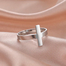 Cargar imagen en el visor de la galería, -ANILLO CON CRUZ
