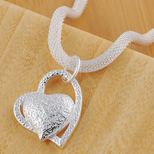 Cargar imagen en el visor de la galería, -COLLAR DE CORAZÓN PLATA 925
