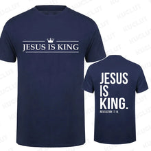 Cargar imagen en el visor de la galería, -CAMISETA HOMBRE JESÚS ES REY
