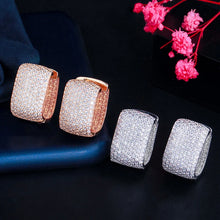 Cargar imagen en el visor de la galería, -ARETES CON ZIRCONIA
