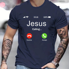 Cargar imagen en el visor de la galería, -CAMISETA JESÚS CALLING UNISEX
