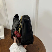 Cargar imagen en el visor de la galería, -BOLSO CHERRY LOVE
