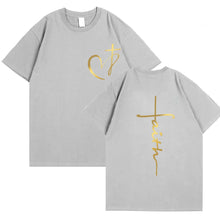 Cargar imagen en el visor de la galería, -CAMISETA CORAZON CRUZ FE
